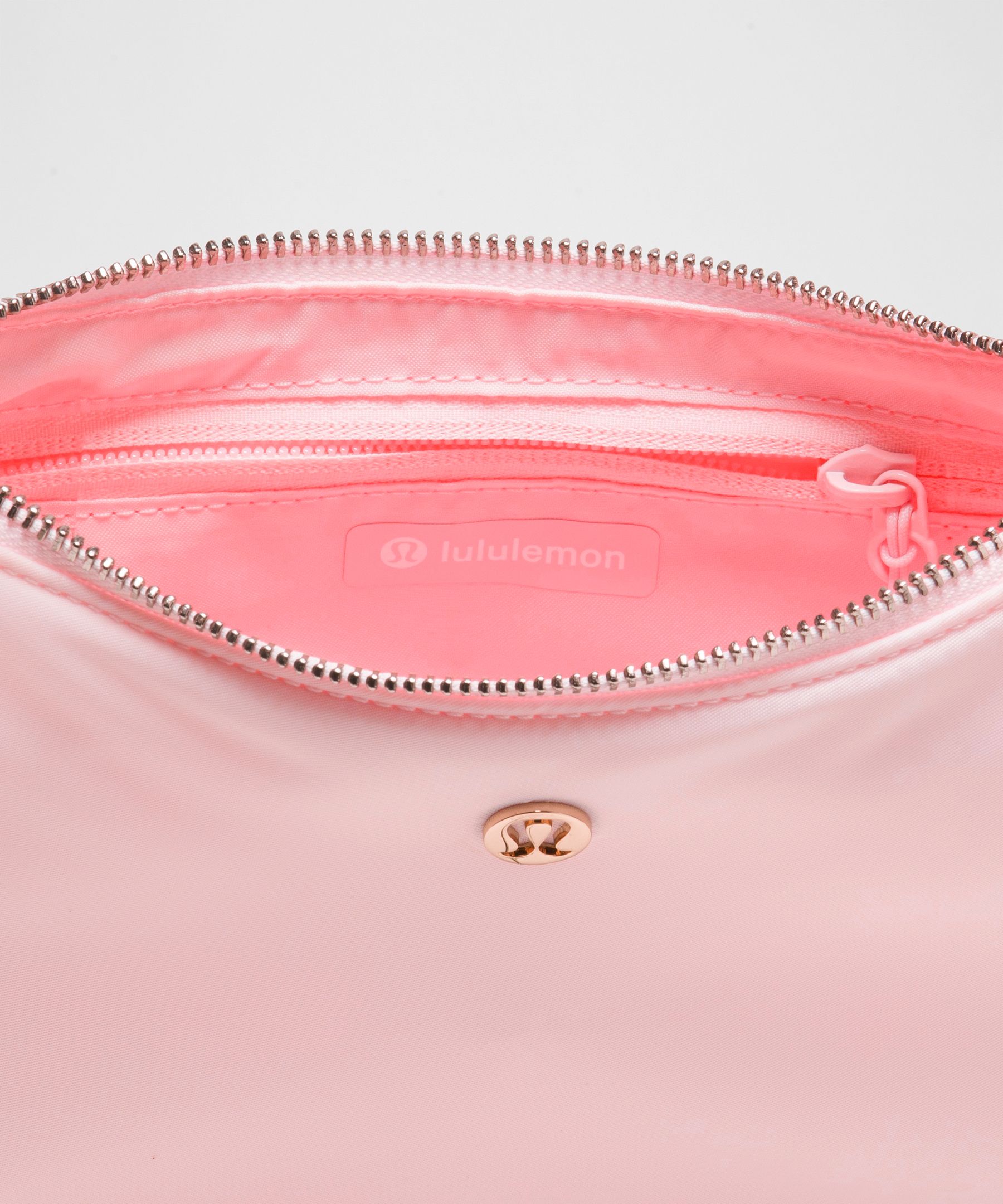 City Essentials Small Shoulder Bag 3L