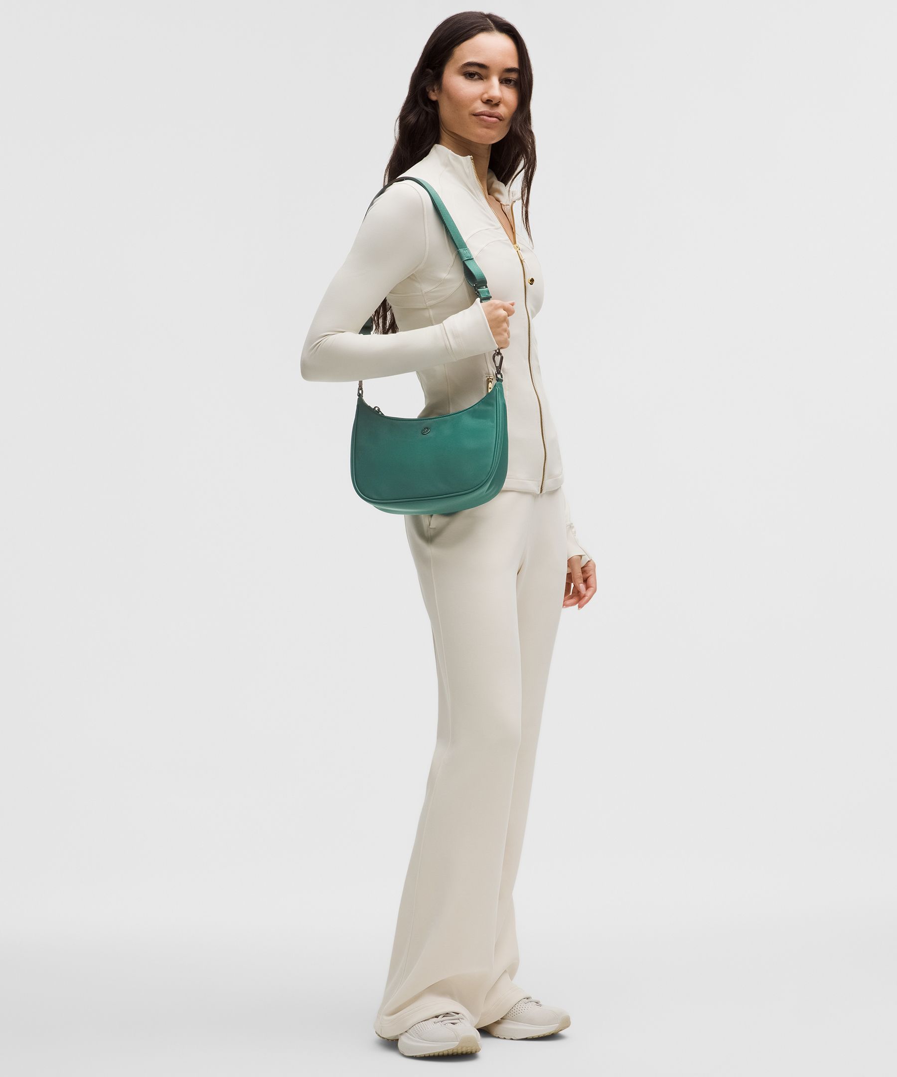 City Essentials Small Shoulder Bag 3L