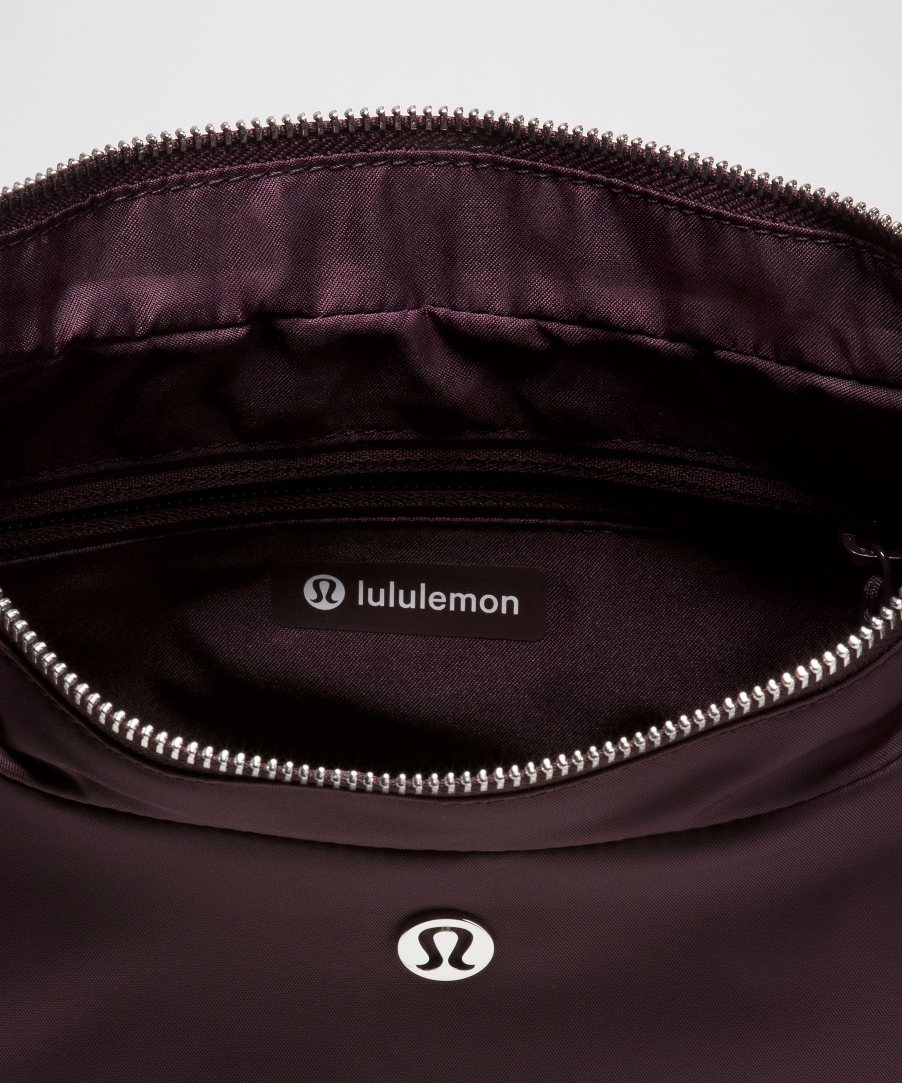 Lululemon City Essentials Shoulder Bag 4l