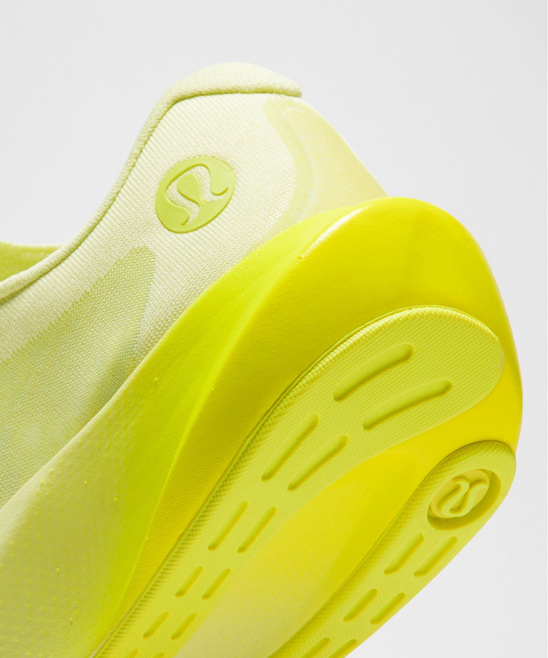 Women's Split Shift Running Shoe