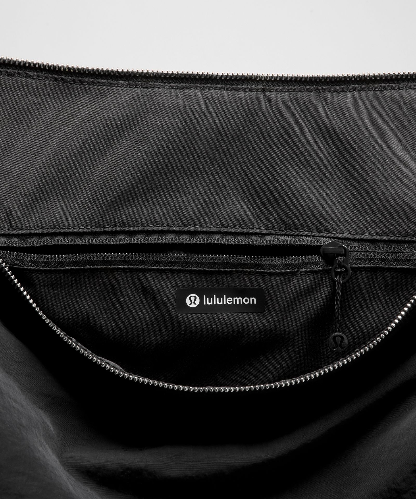 Сумка кросс-боди Lululemon Convertible Ruched Large 16 л — фото 5