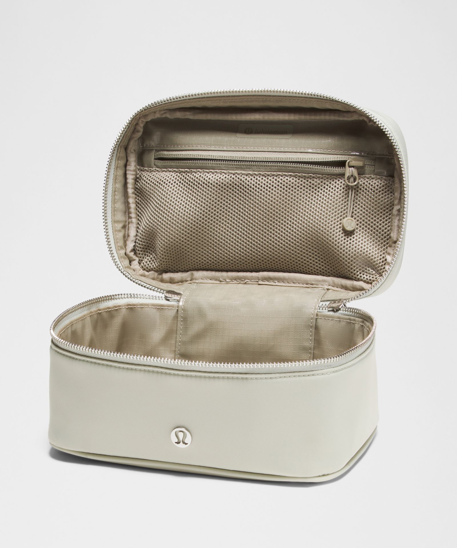 Сумки Lululemon Travel Toiletry 3.5L — фото 3