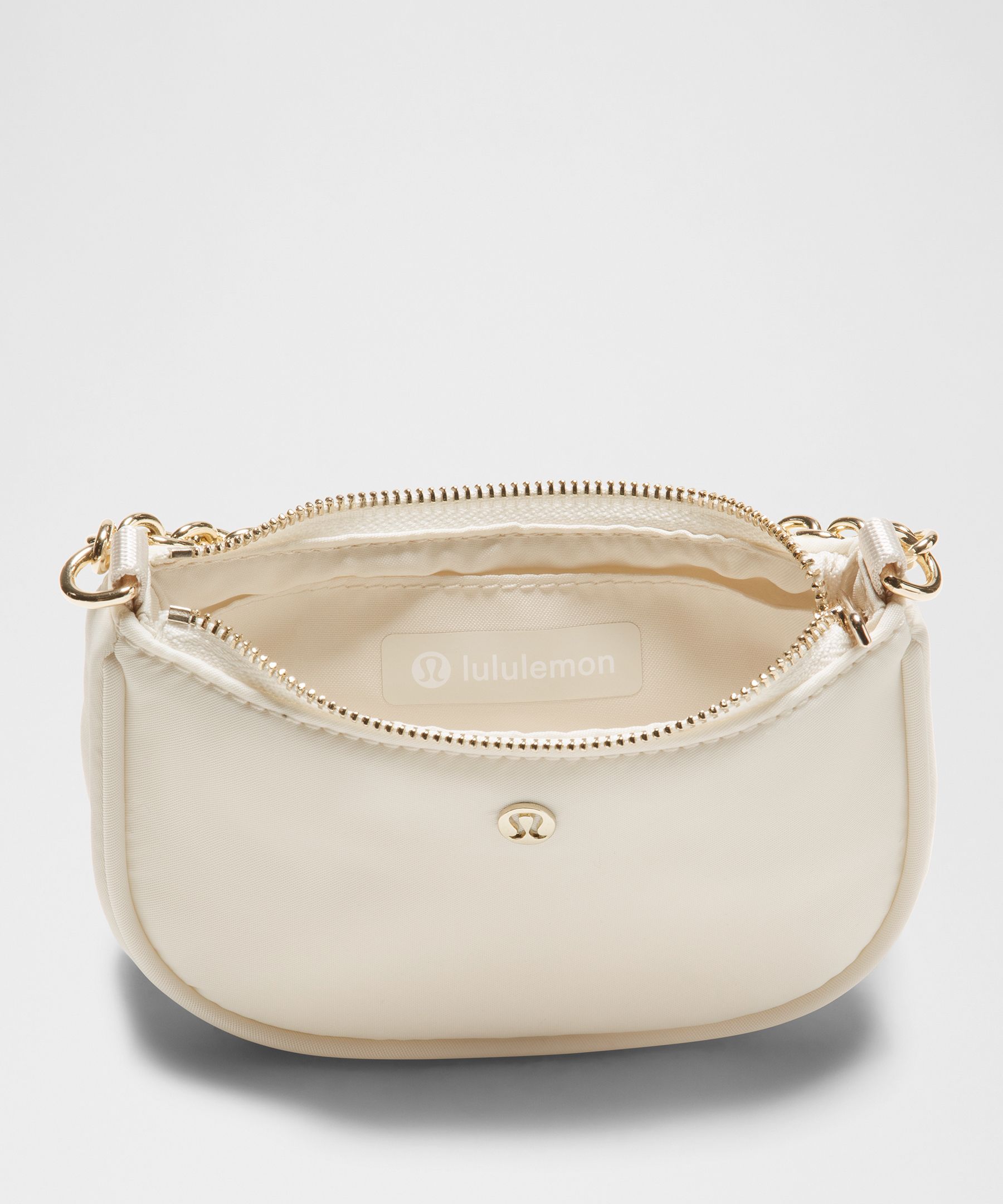 City Essentials Nano Shoulder Bag