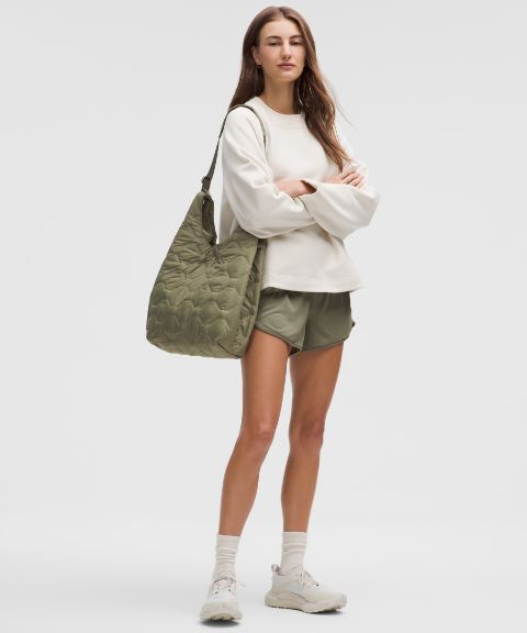 Сумка на плечо Lululemon Quilty Pleasures объёмом 14 л