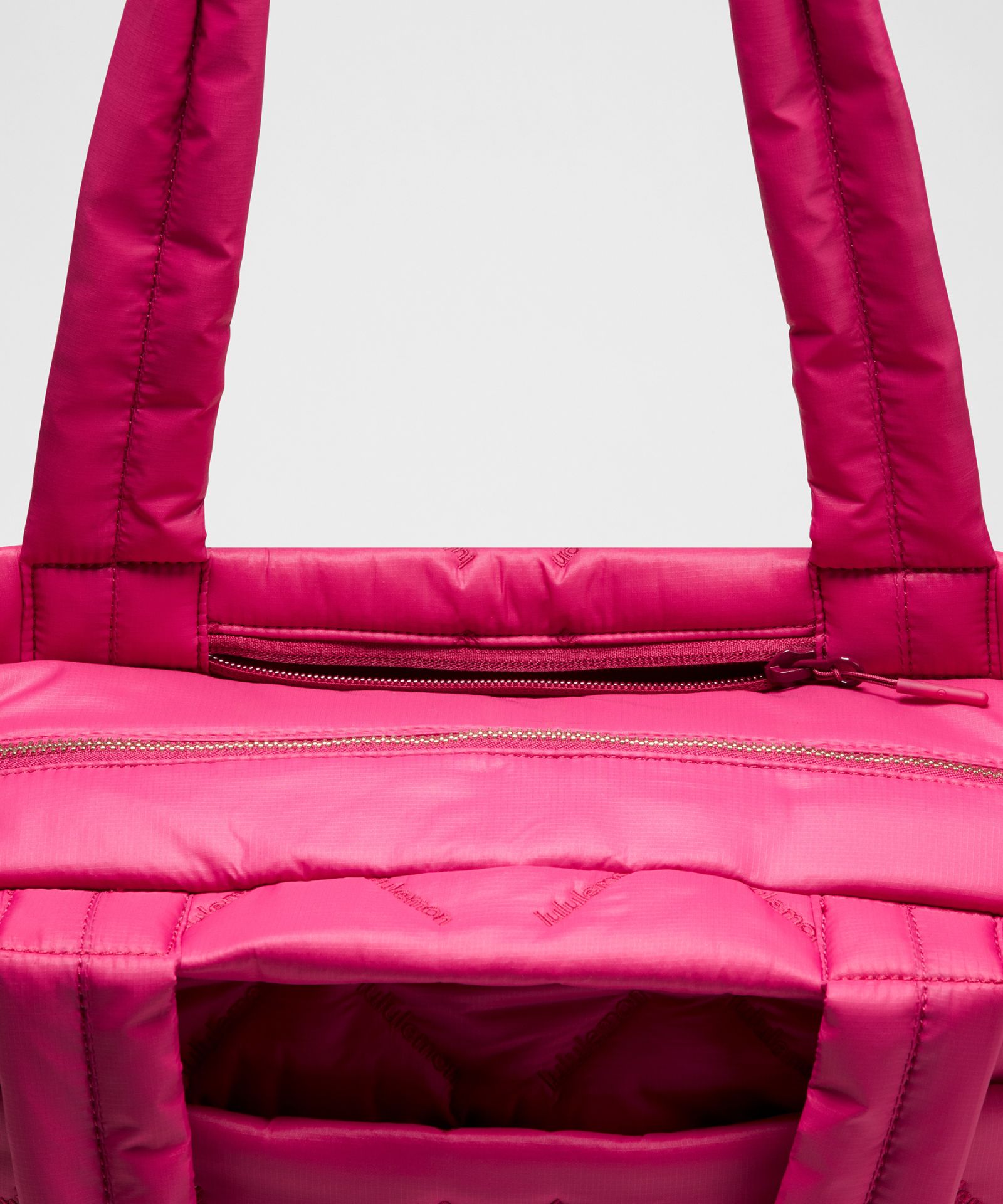 Сумка-шопер Lululemon Quilty Pleasures Medium объёмом 12 л — фото 5
