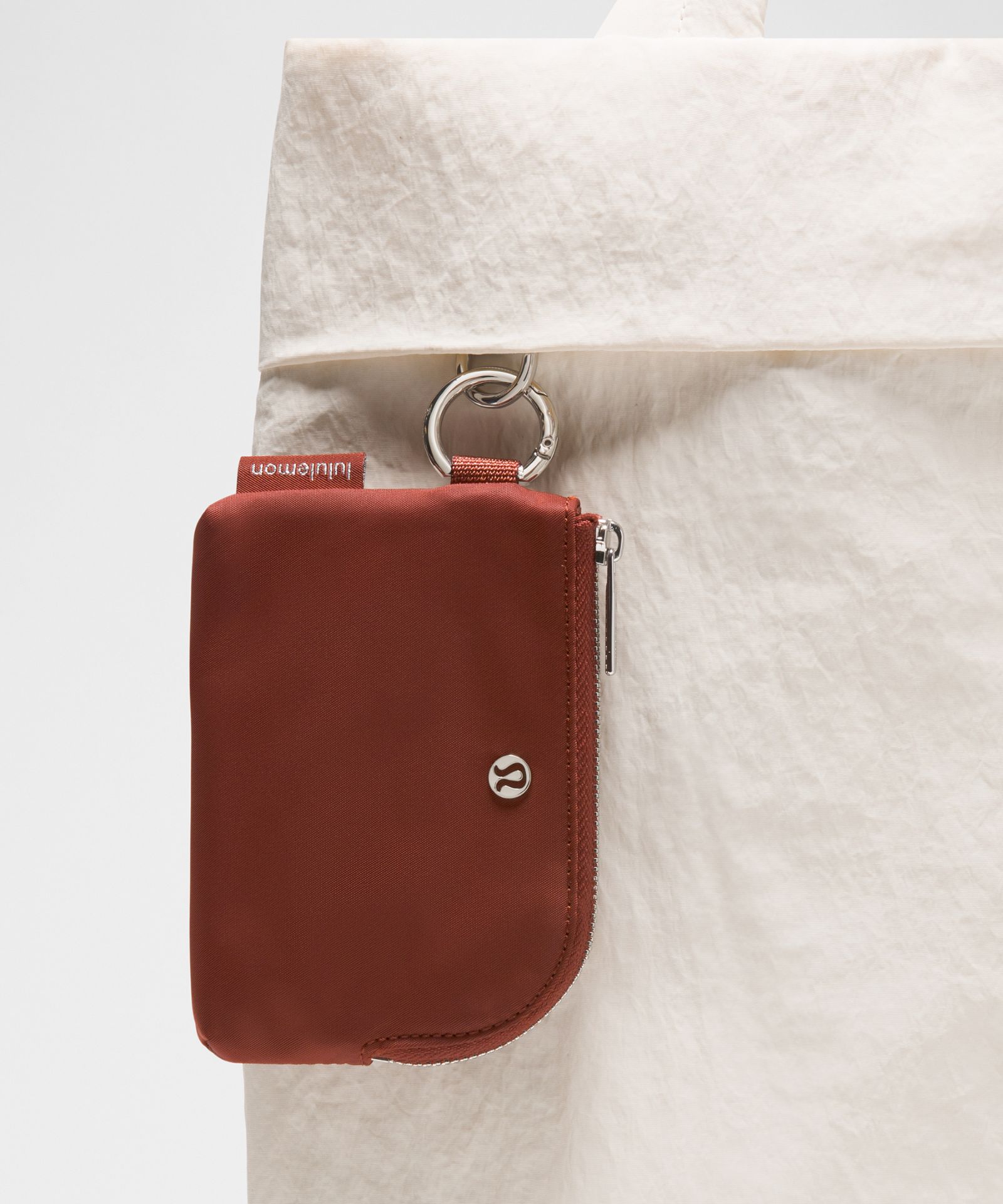 Сумки Lululemon Clippable Card Pouch *Metal Hardware — фото 2