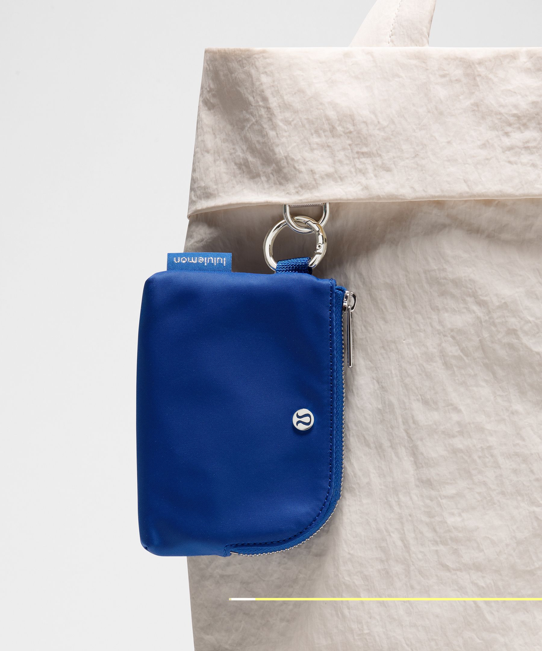 Clippable Card Pouch
