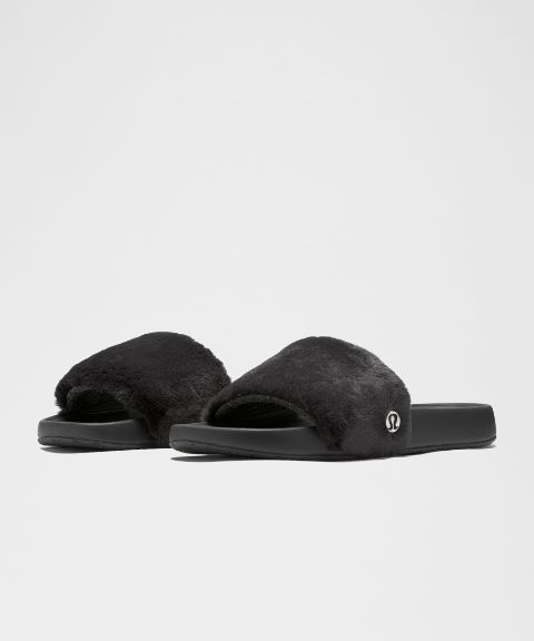 Женские сандалии Lululemon Women's Restfeel Faux Fur Slide