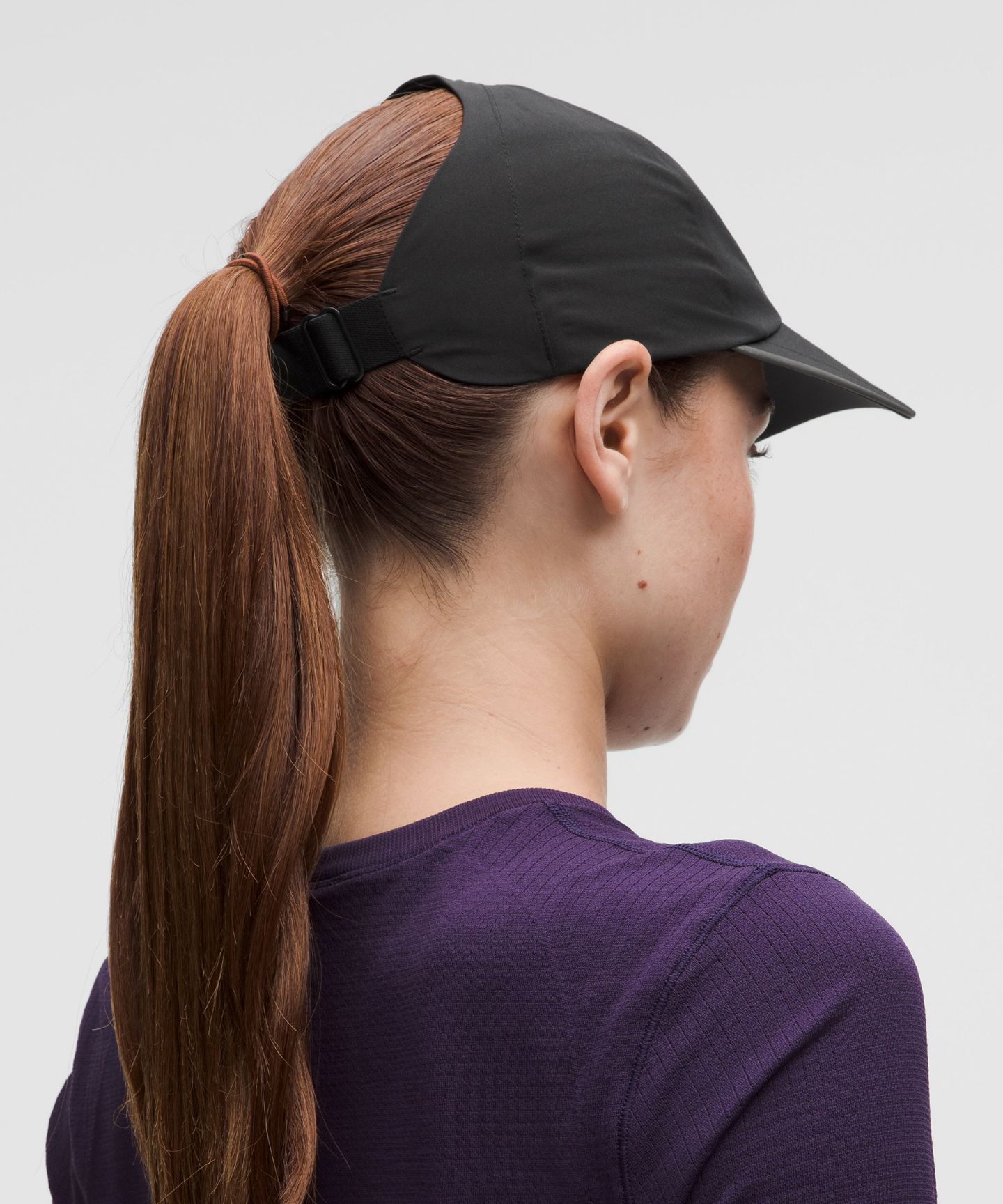 Женская беговая кепка Lululemon Fast and Free Ponytail, цвет: Чёрный — фото 3