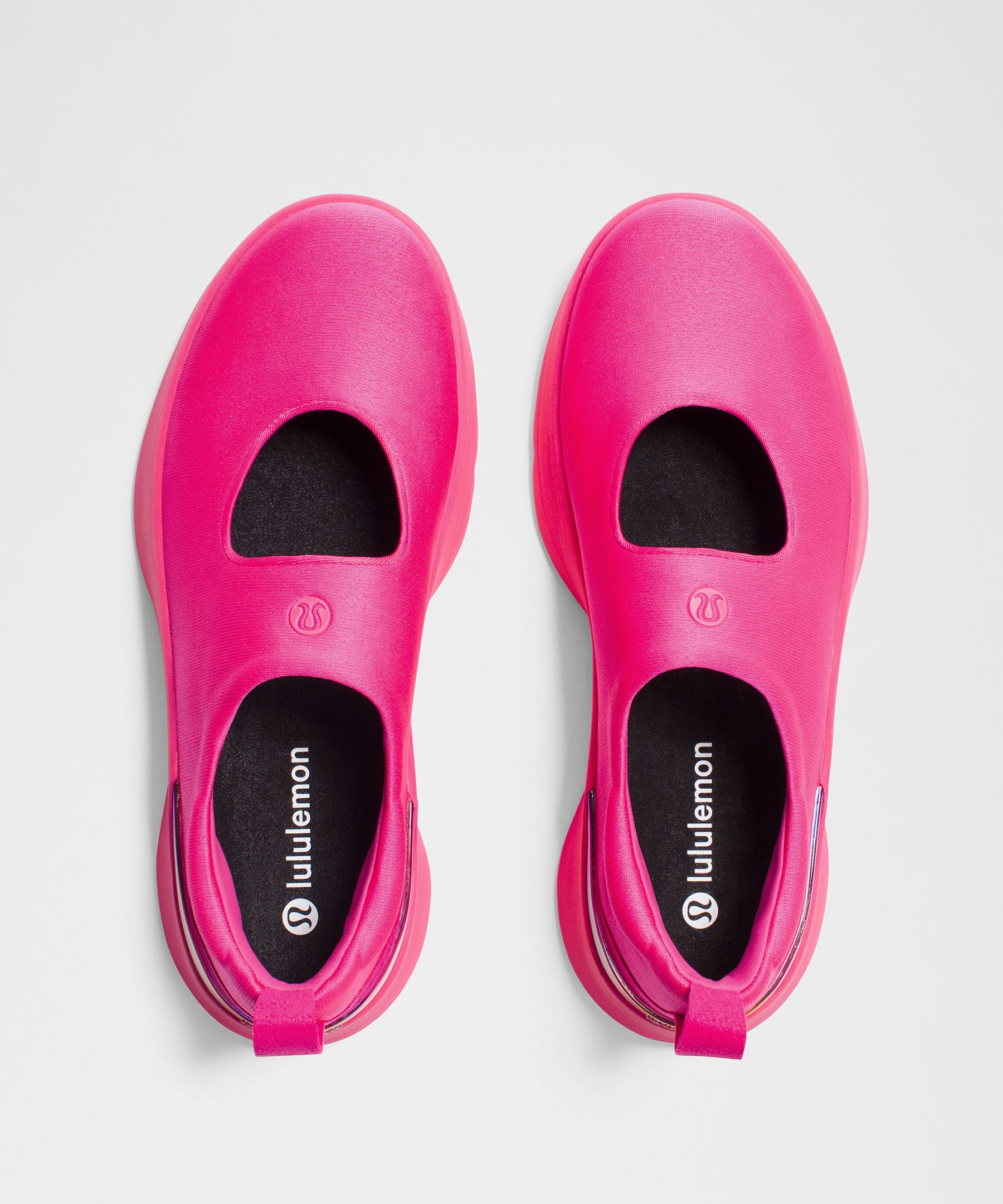 Women's Mary Train Sneaker