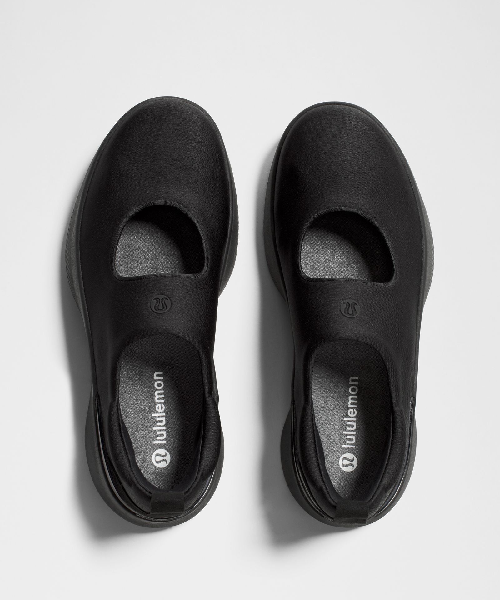 Женские кроссовки Lululemon Women's Mary Train Sneaker — фото 5