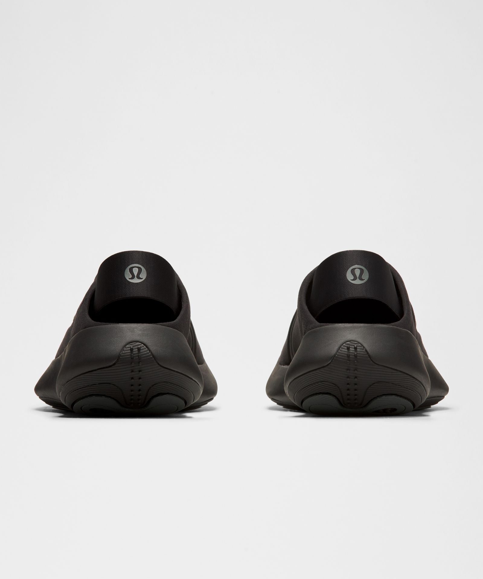 Женские сабо Lululemon Women's ZenMode Mule — фото 6