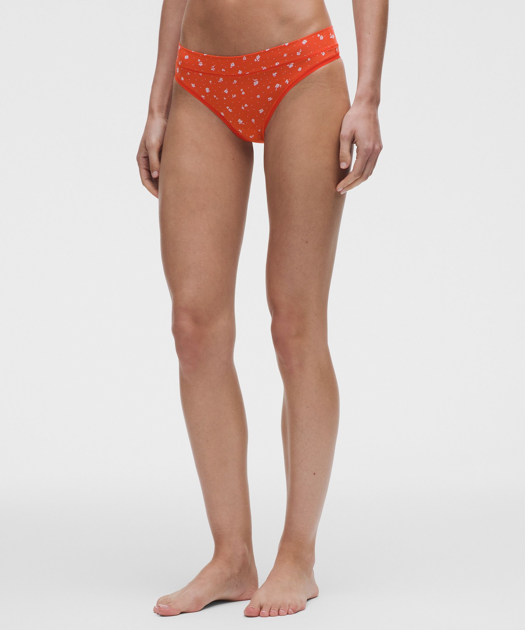 String taille moyenne UnderEase