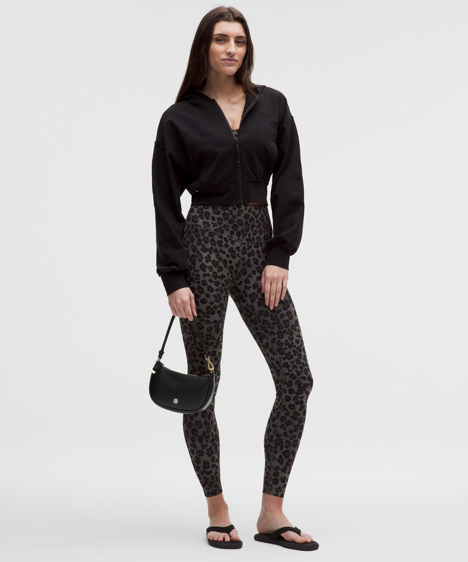 Сумка на плечо Lululemon City Essentials Mini — фото 2