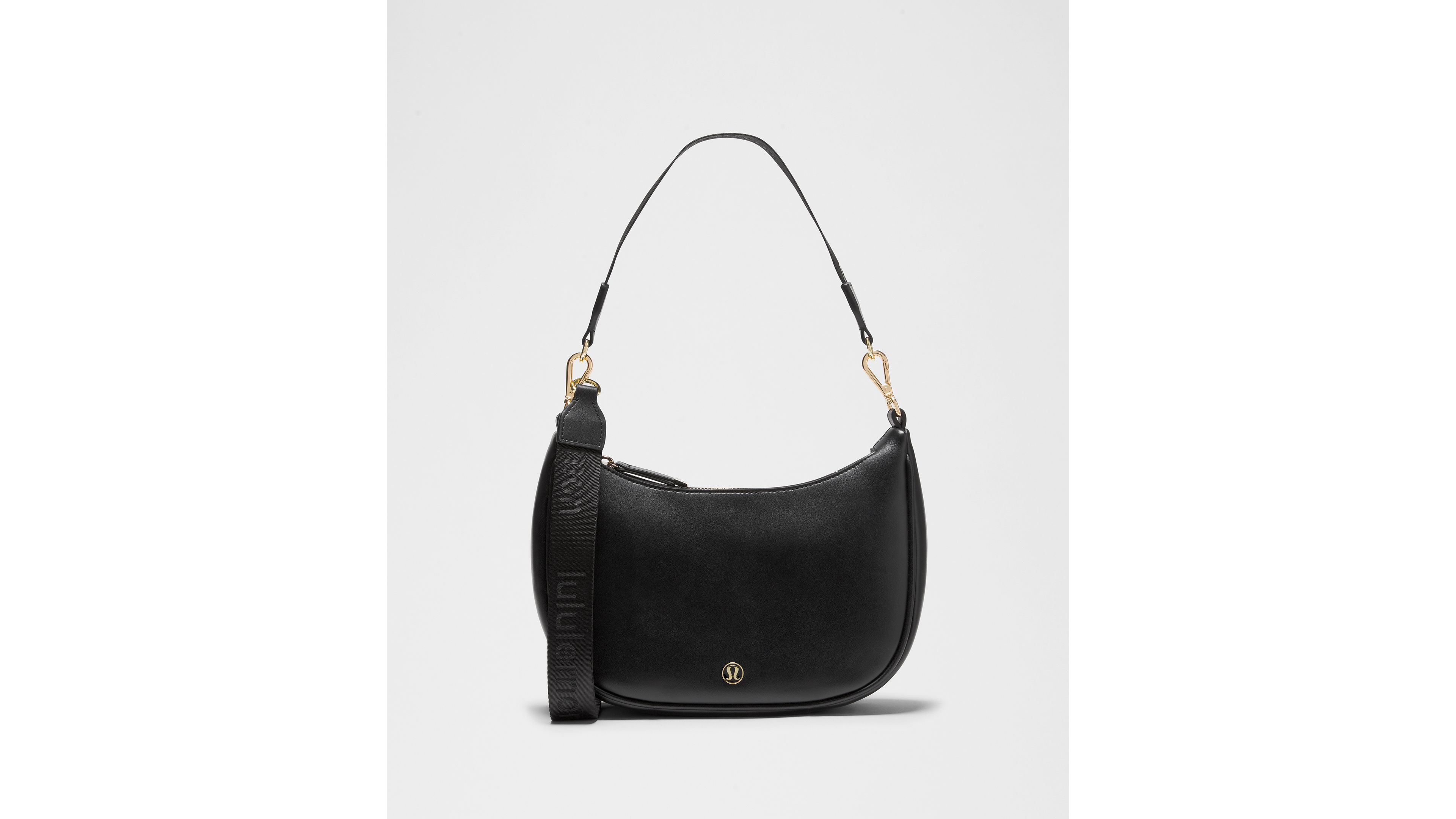 City Essentials Small Shoulder Bag 3L *Smooth Leather Alternative