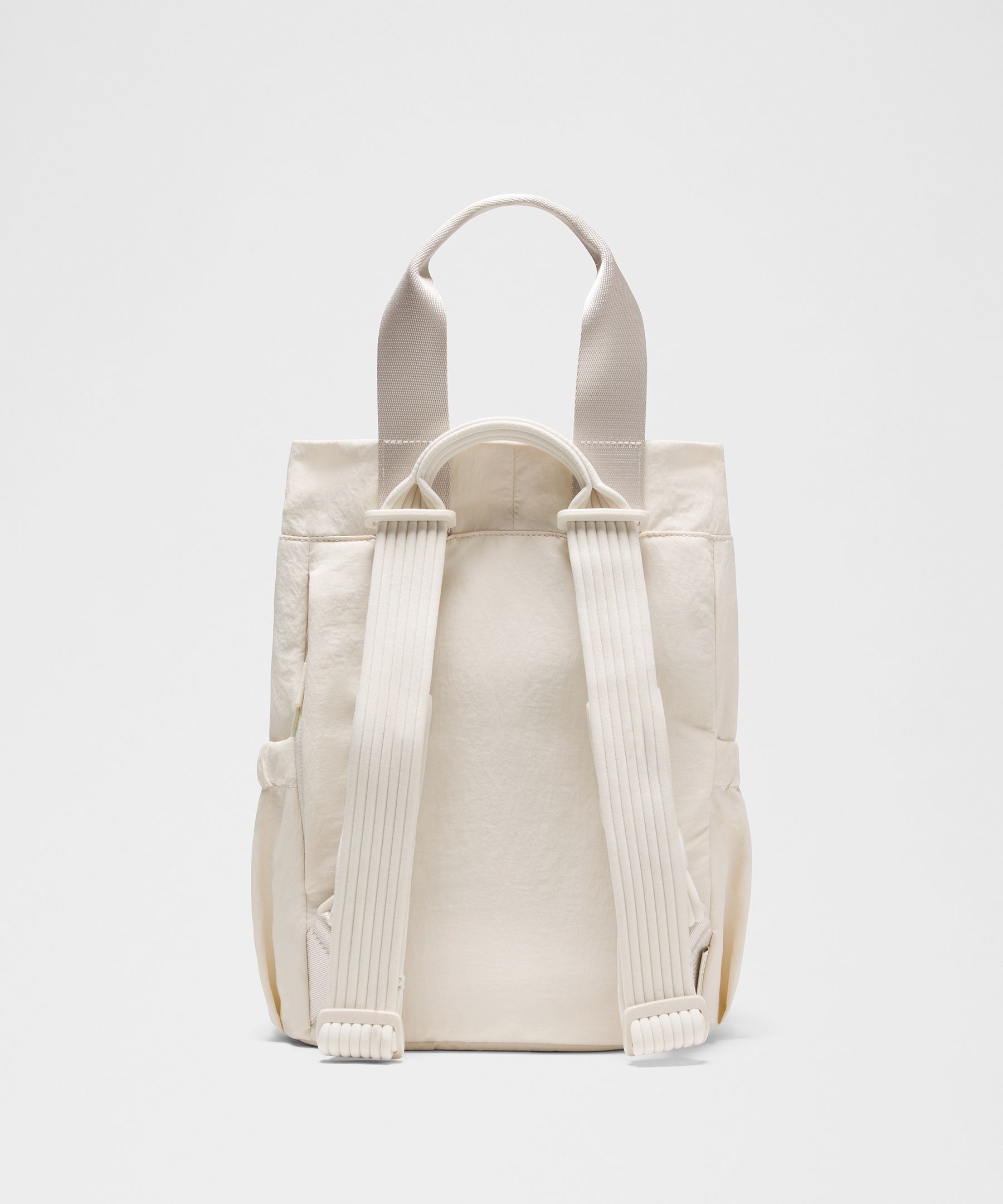 lululemon ホワイトもこもこバッグ コンバーチブルドローストリング バケットバッグ スモール 13.5L