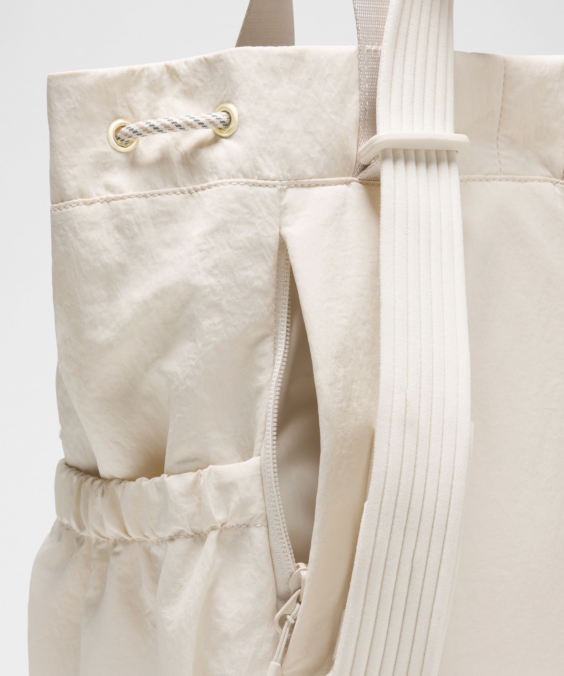 Convertible Drawstring Bucket Bag Small 13.5L