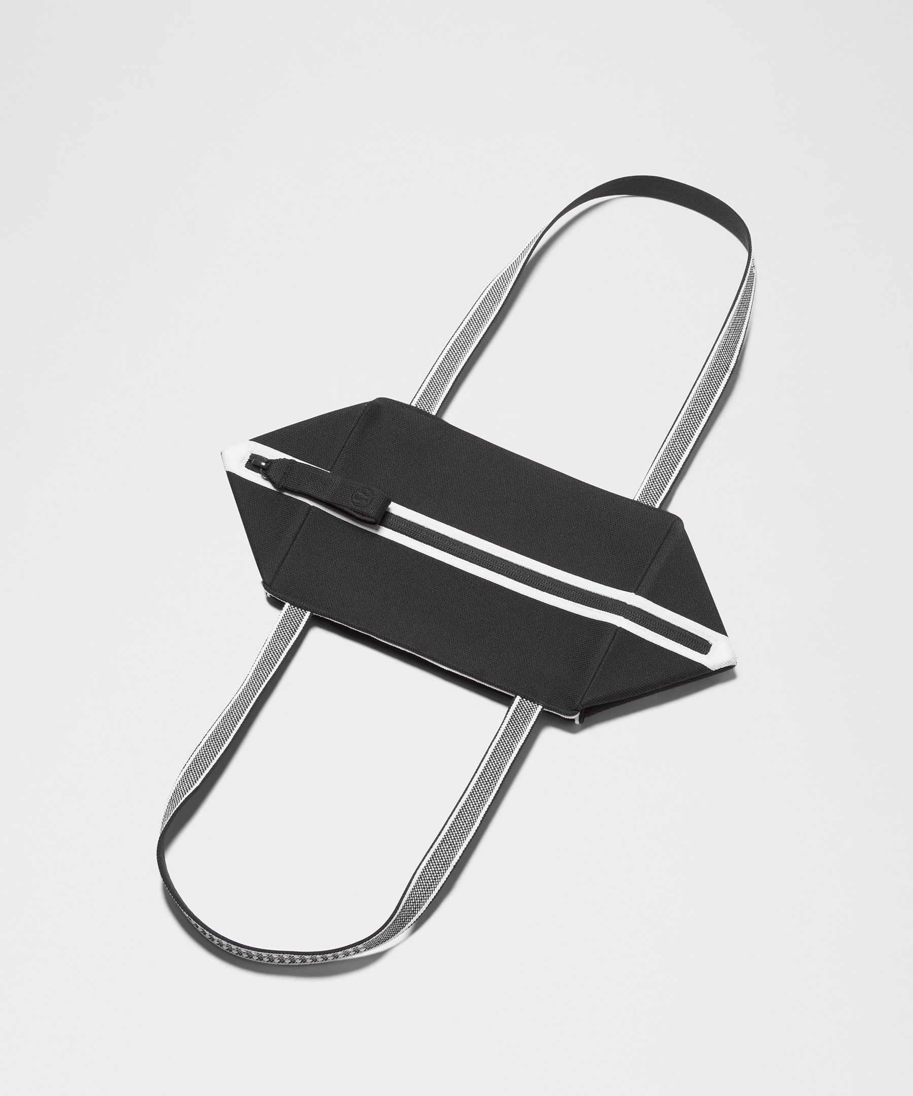 Fold It Hold It Shoulder Bag 5.8L