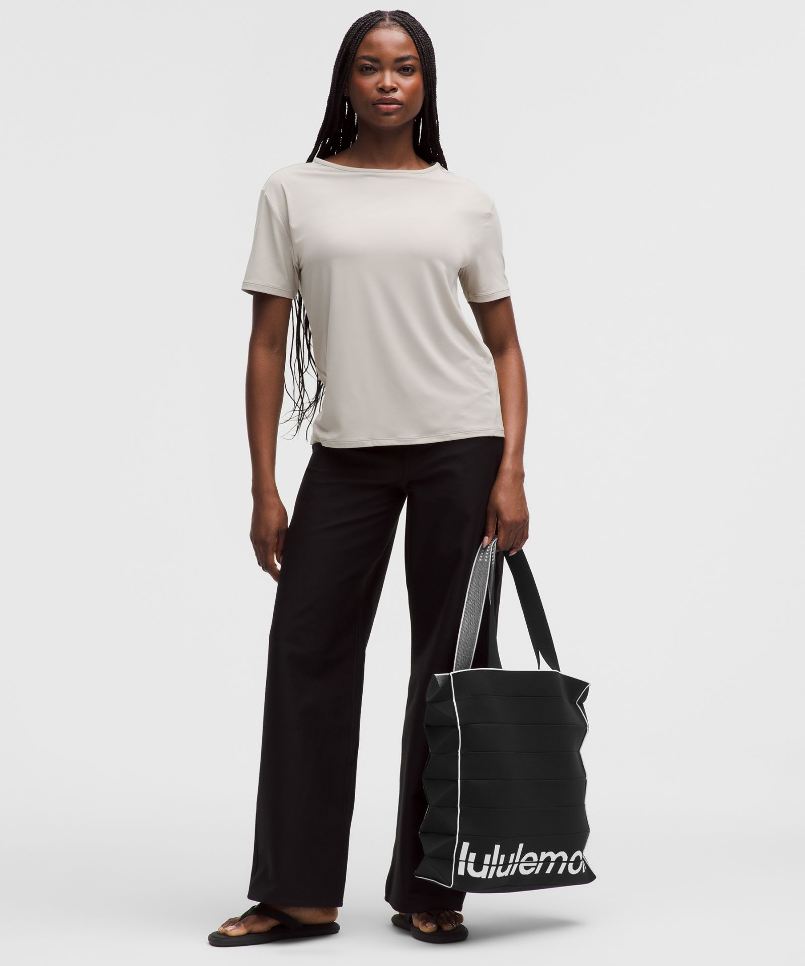 Сумка-шопер Lululemon Fold It Hold It объёмом 22 л — фото 2
