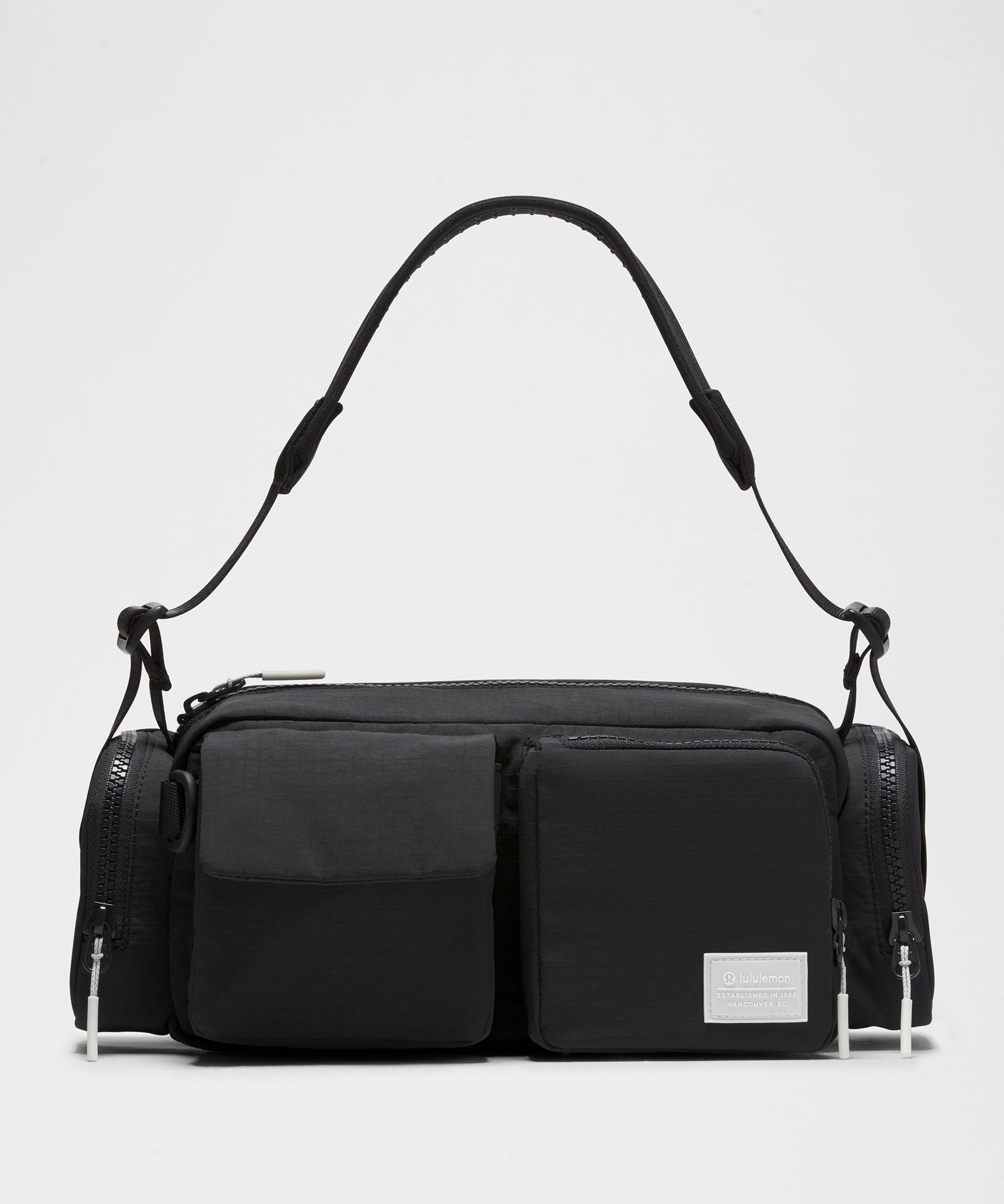 City Adventurer ダッフルバッグ 29L | バッグ | Lululemon JP