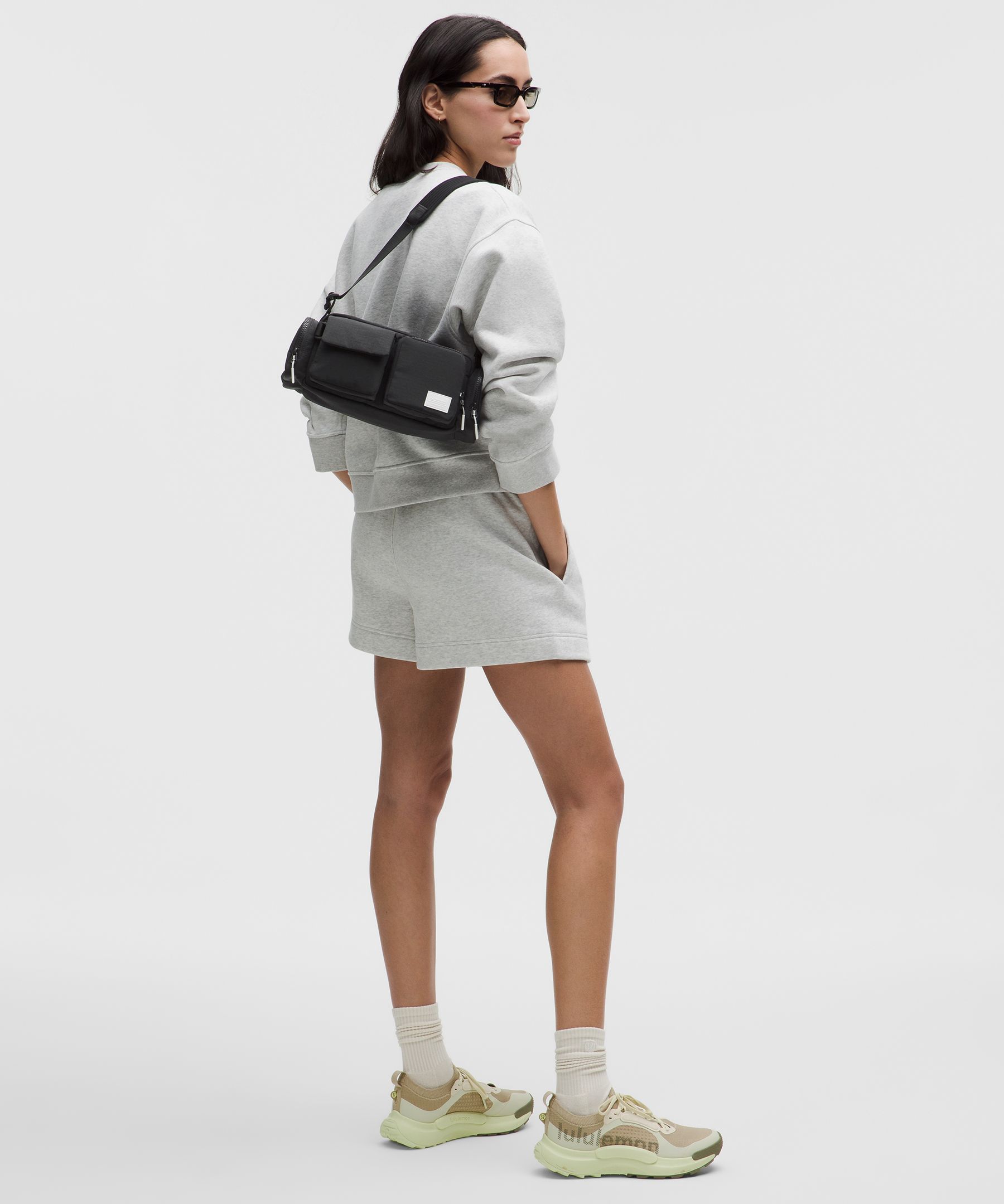 マルチポケット ショルダーバッグ 3.5L | バッグ | Lululemon JP