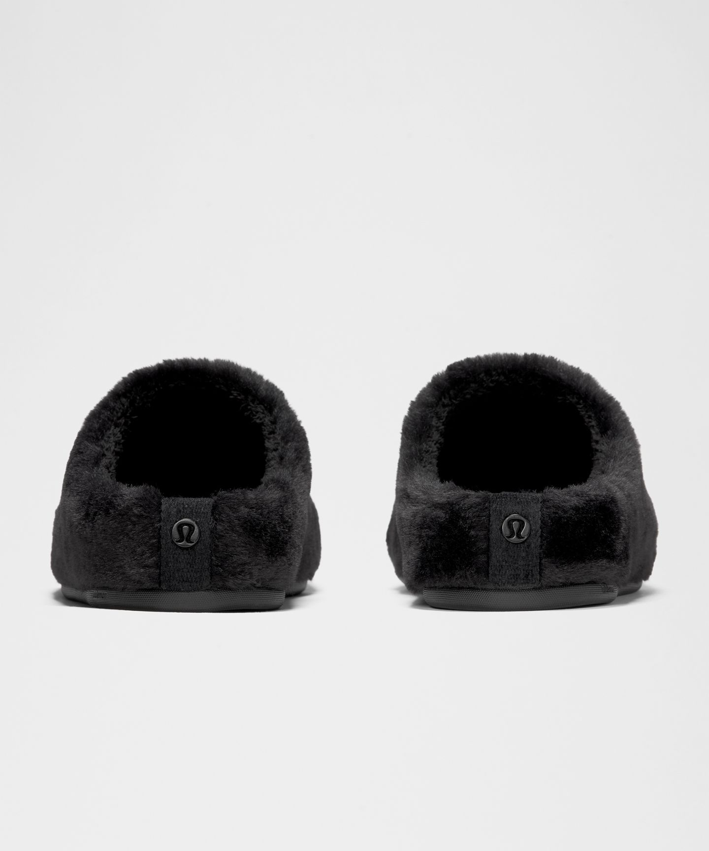 Женские сабо Lululemon SwayDay Faux Fur Mule, цвет: Чёрный — фото 6