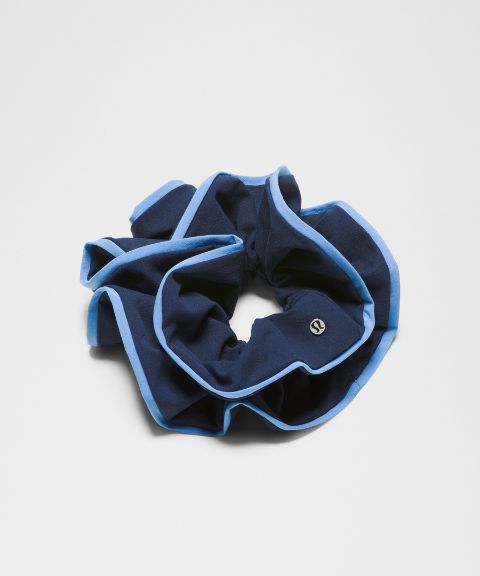 Аксессуары для волос Lululemon Uplifting Scrunchie *Ruffle