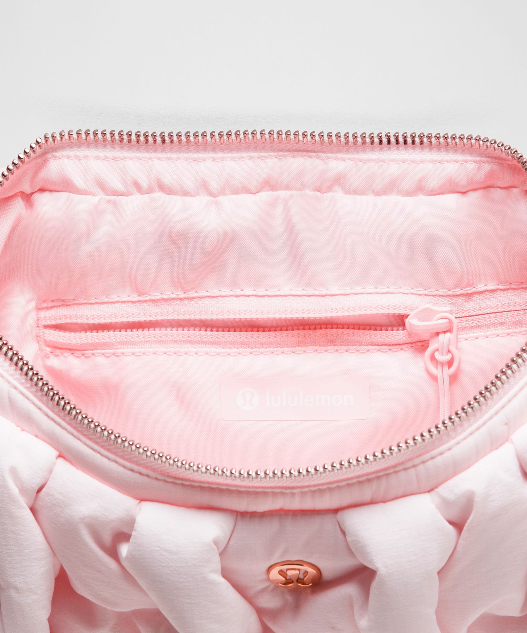 Quilty Puff Crossbody Bag 4.7L