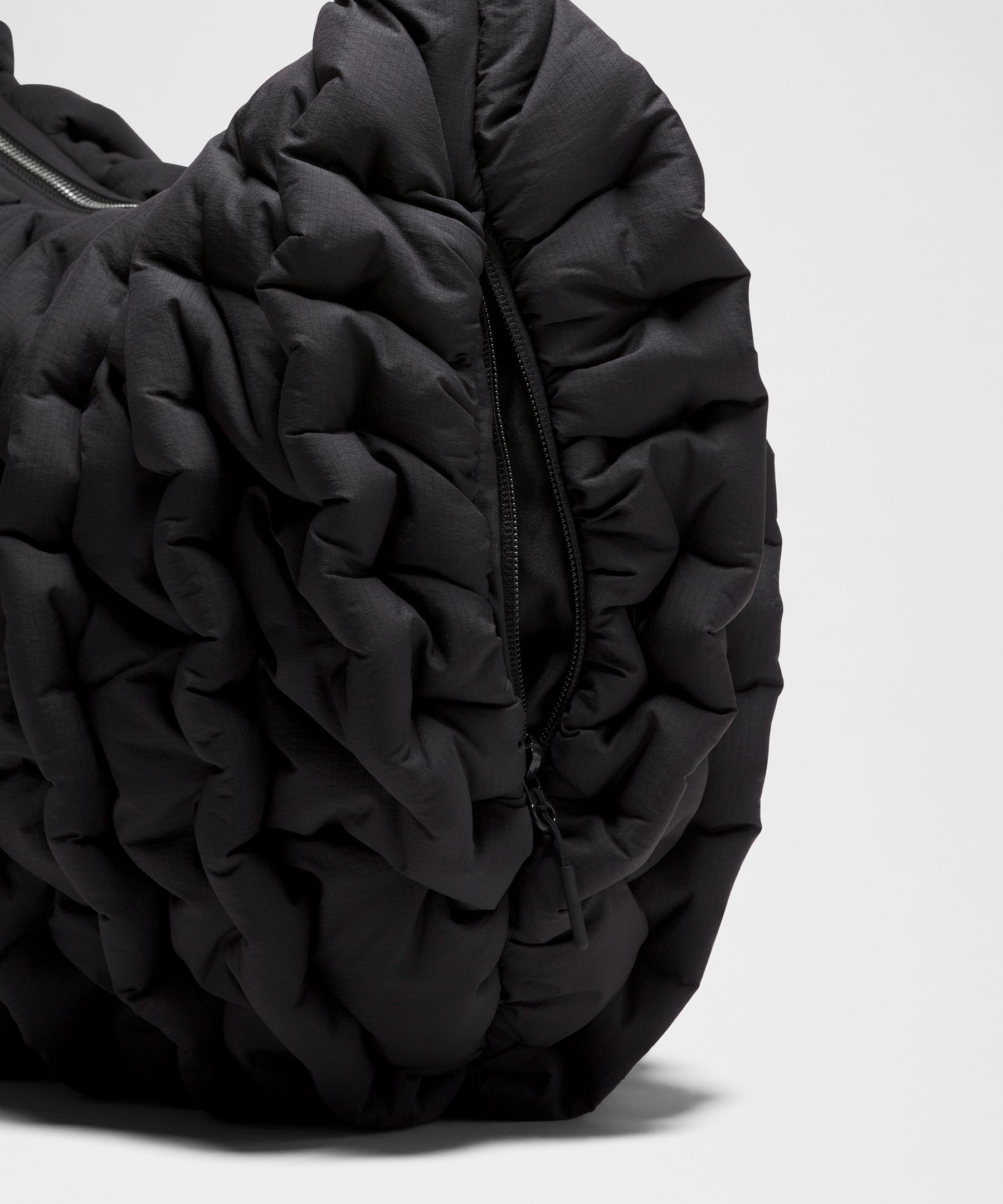 Quilty Puff Shoulder Bag 14L