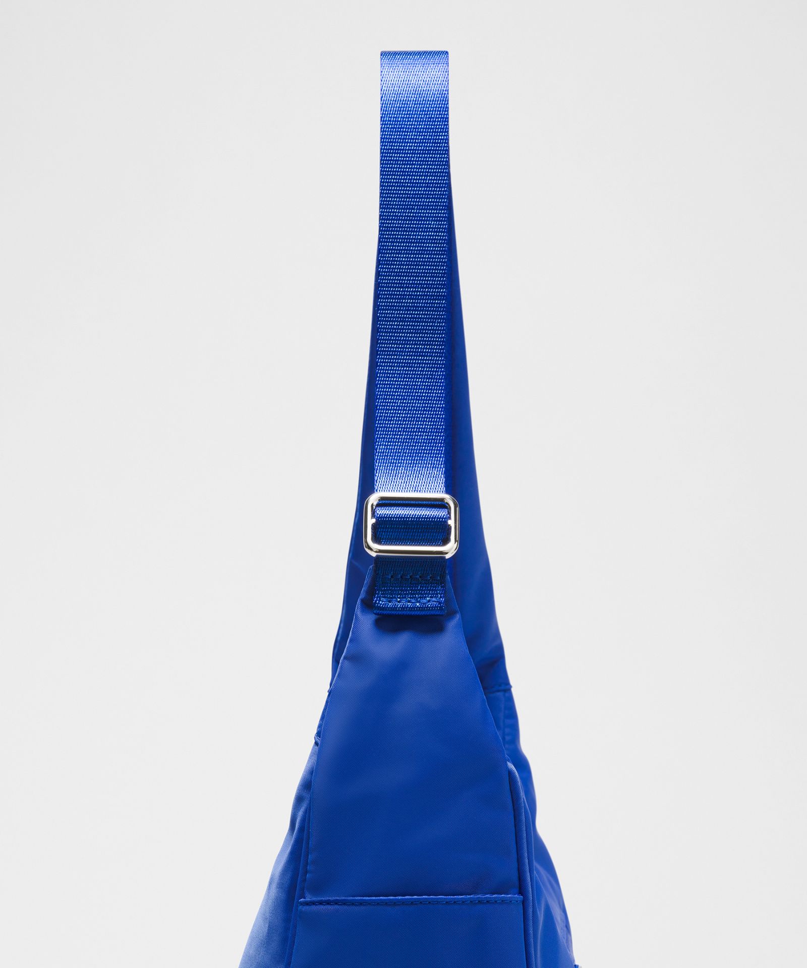 Сумка на плечо Lululemon City Essentials, 4 л — фото 4