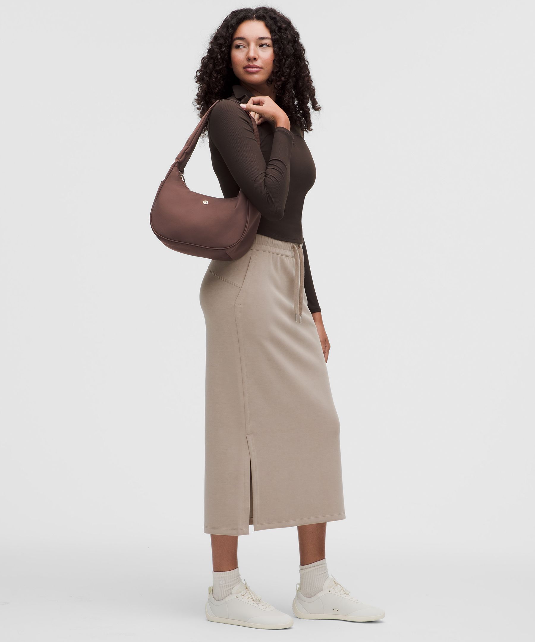 City Essentials Shoulder Bag 4L