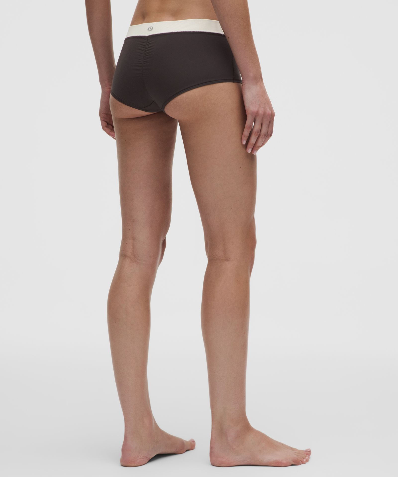 Lululemon UnderEase Mid-Rise Ruched Boyshort Underwear — фото 2