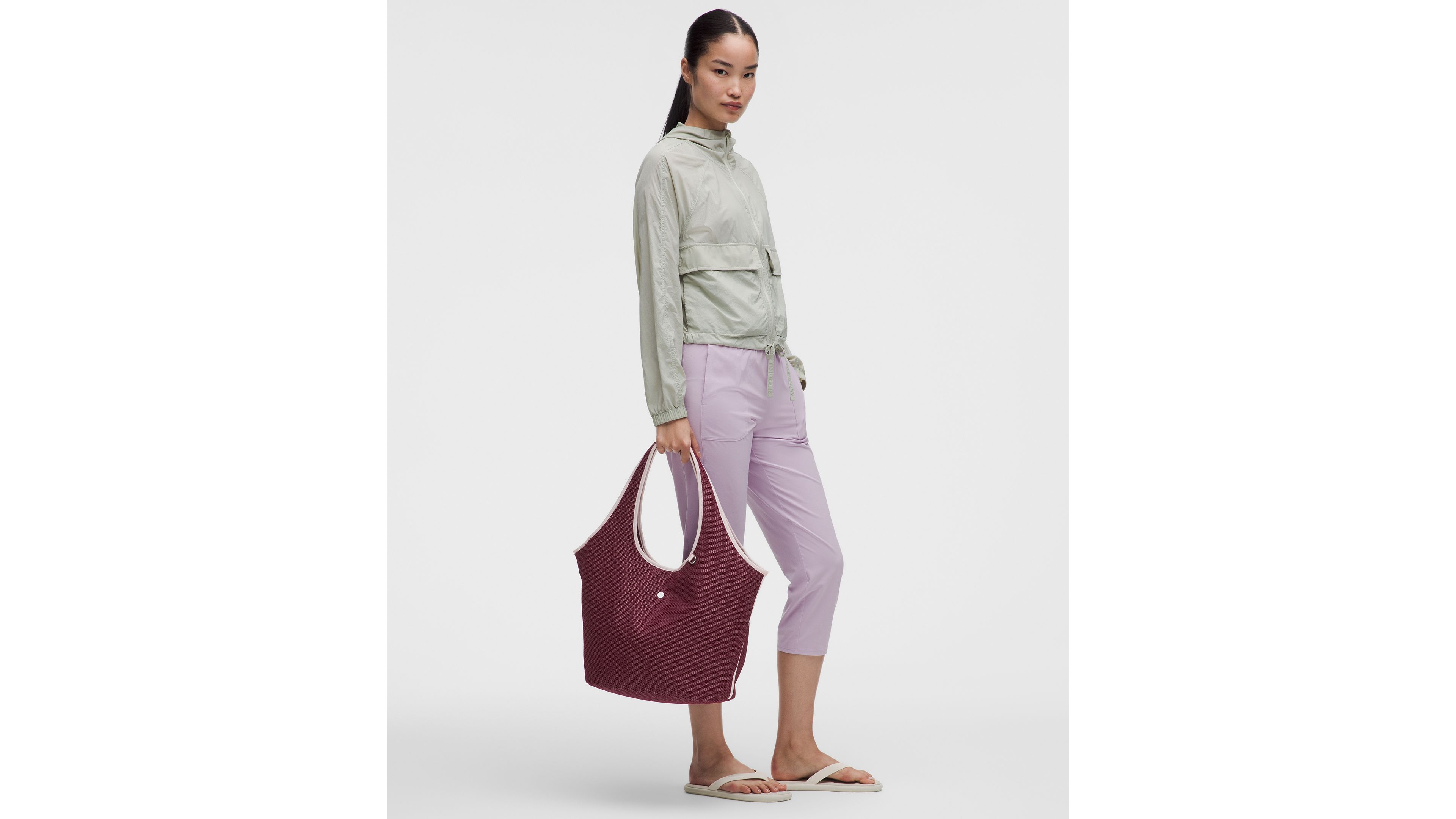 Spacer Mesh Shoulder Bag 15L