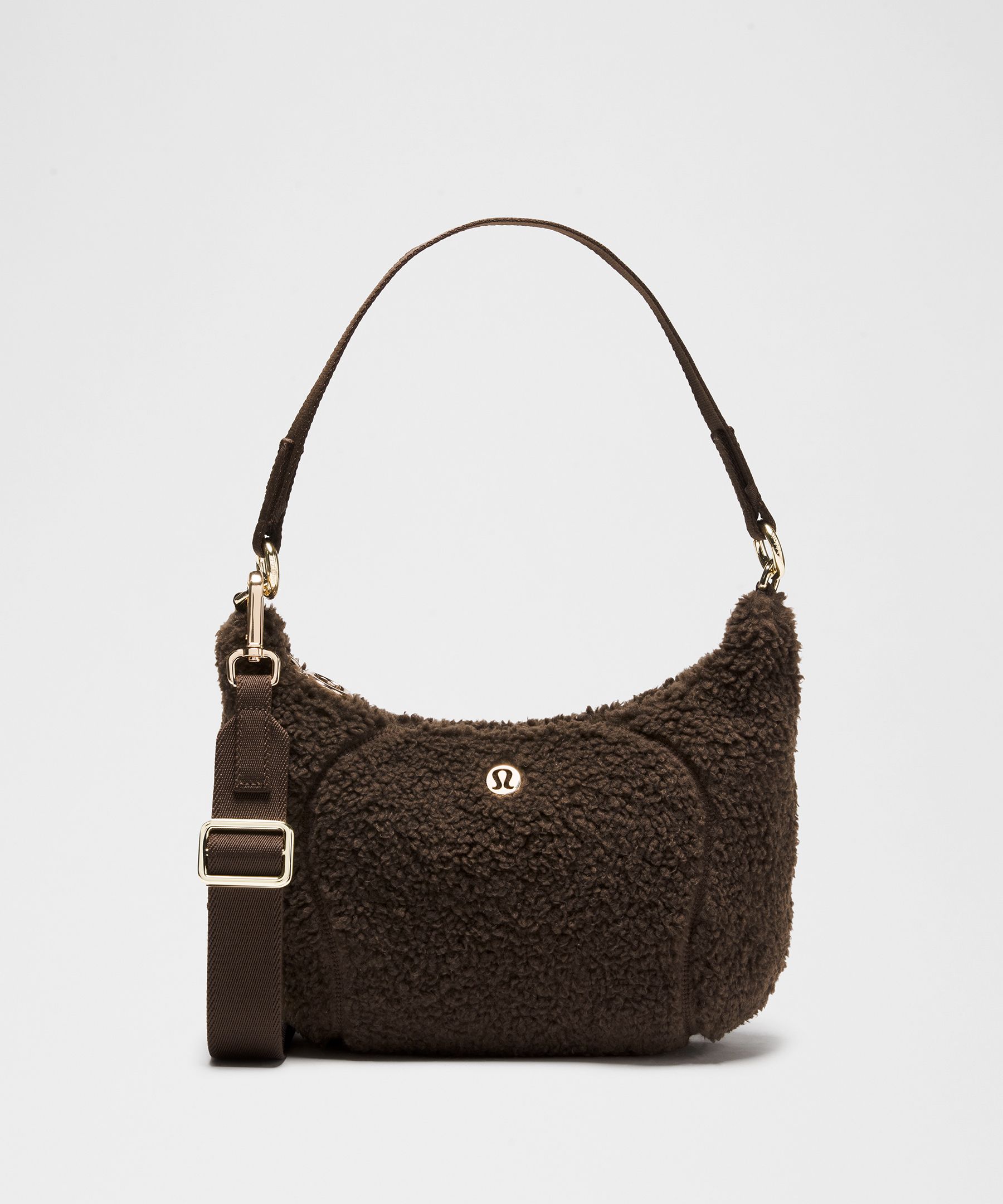 City Essentials Small Shoulder Bag 2L Evolve