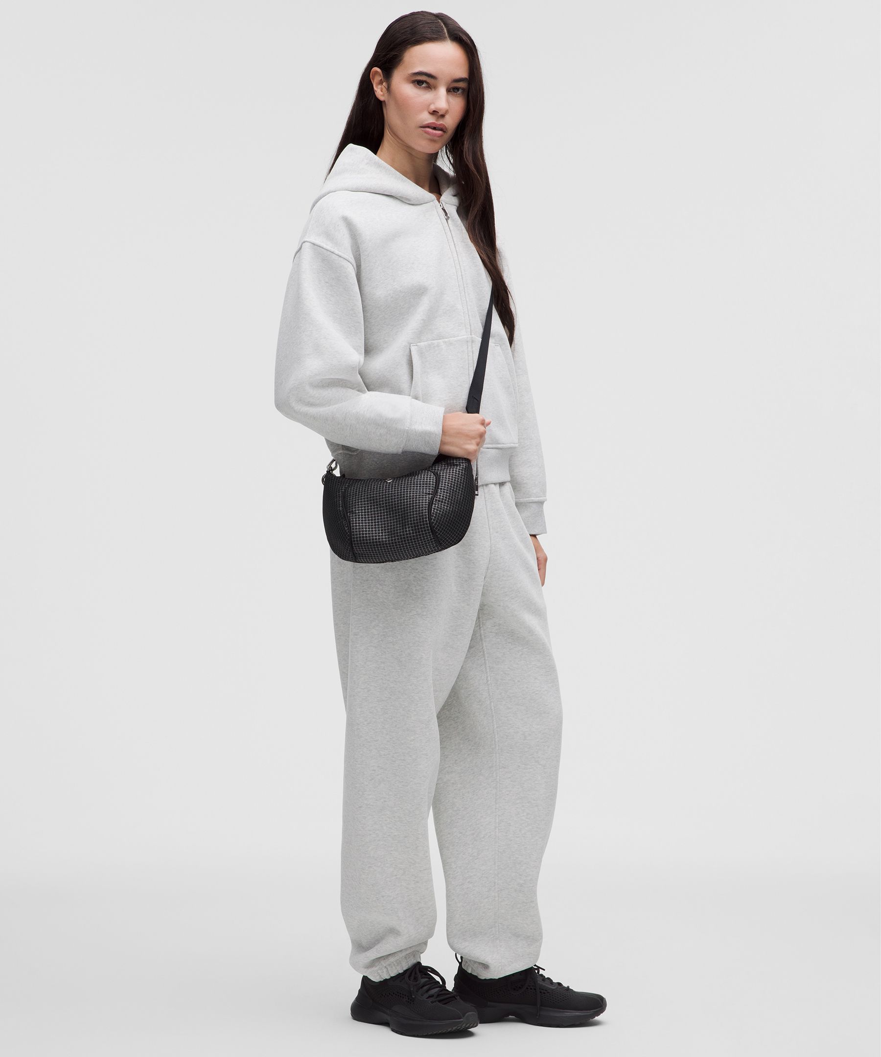 City Essentials Small Shoulder Bag 3L Evolve *Metallic Ripstop