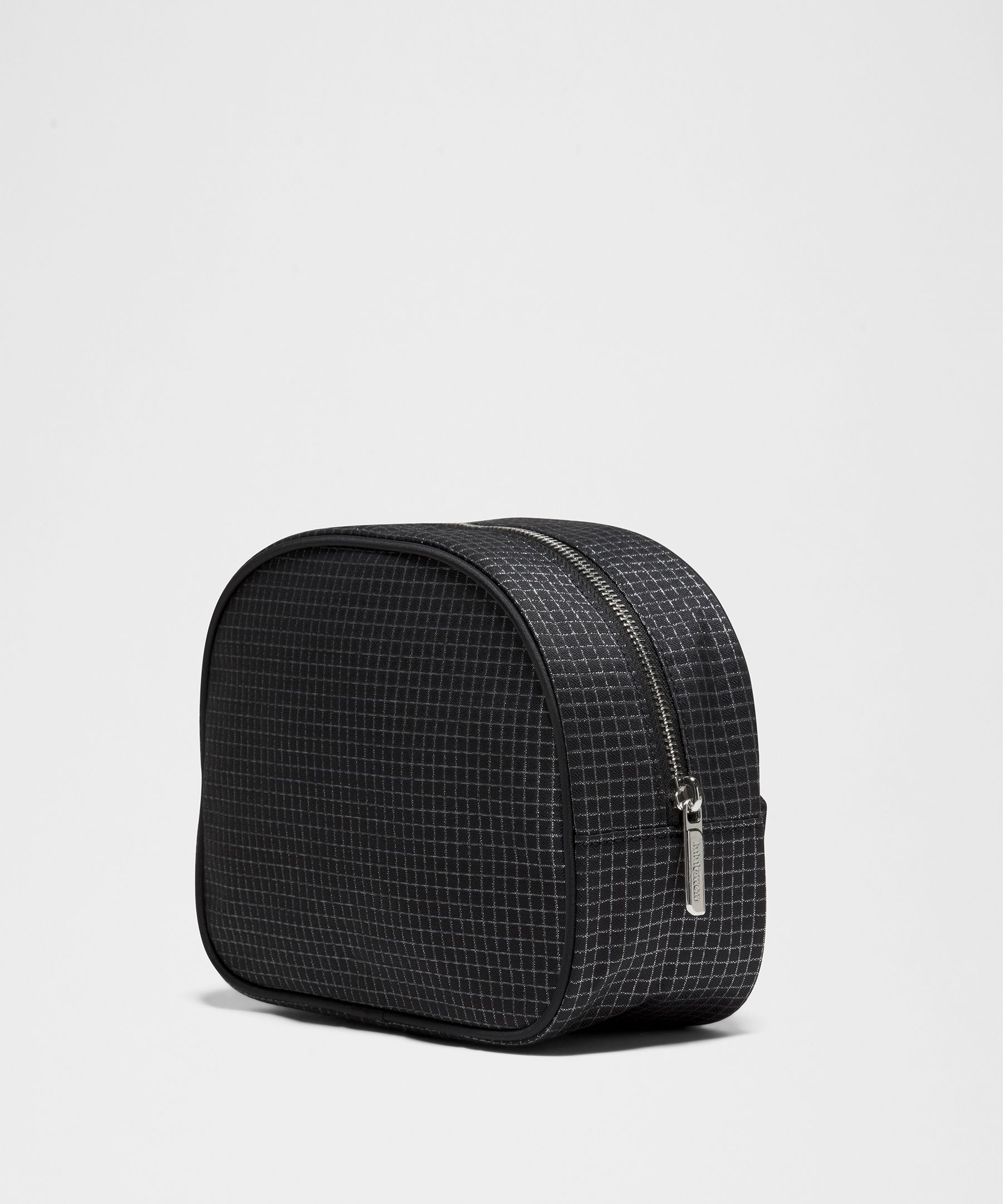 City Essentials Pouch 4L