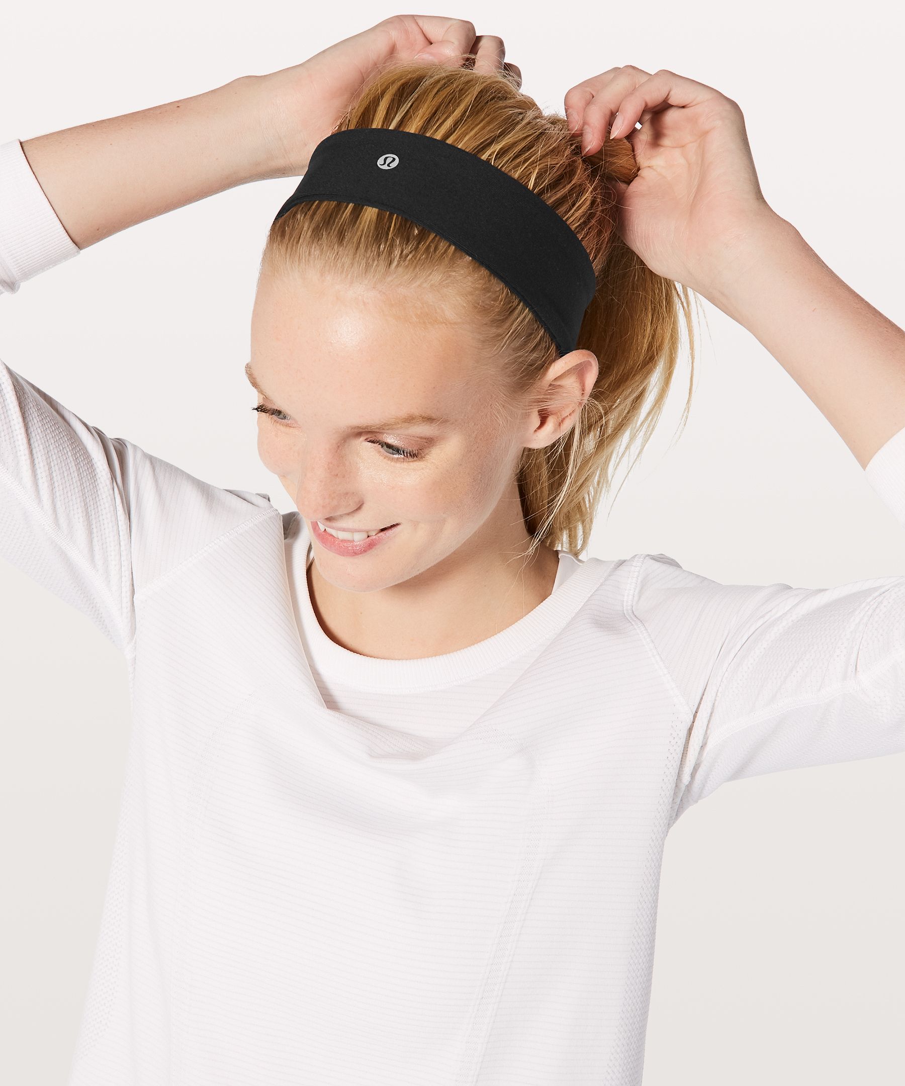  Lululemon Fly Away tamer Headband II : Clothing, Shoes