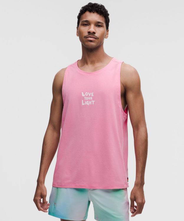 Colecci&oacute;n Pride 2026.
