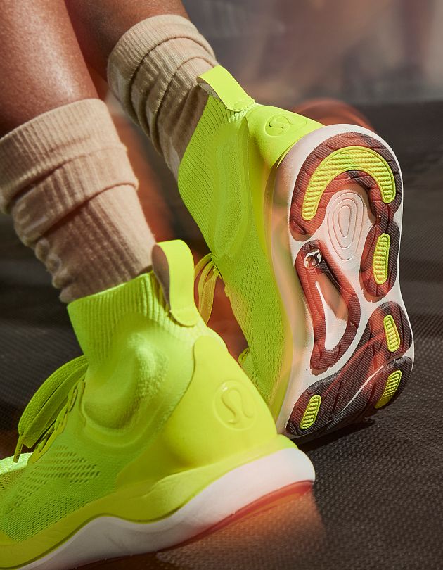 Women's Chargefeel Mid Workout Shoe | Women's Shoes | lululemon