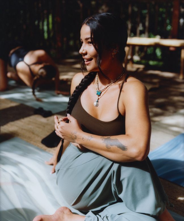  A person in lululemon clothes holds a yoga pose.
