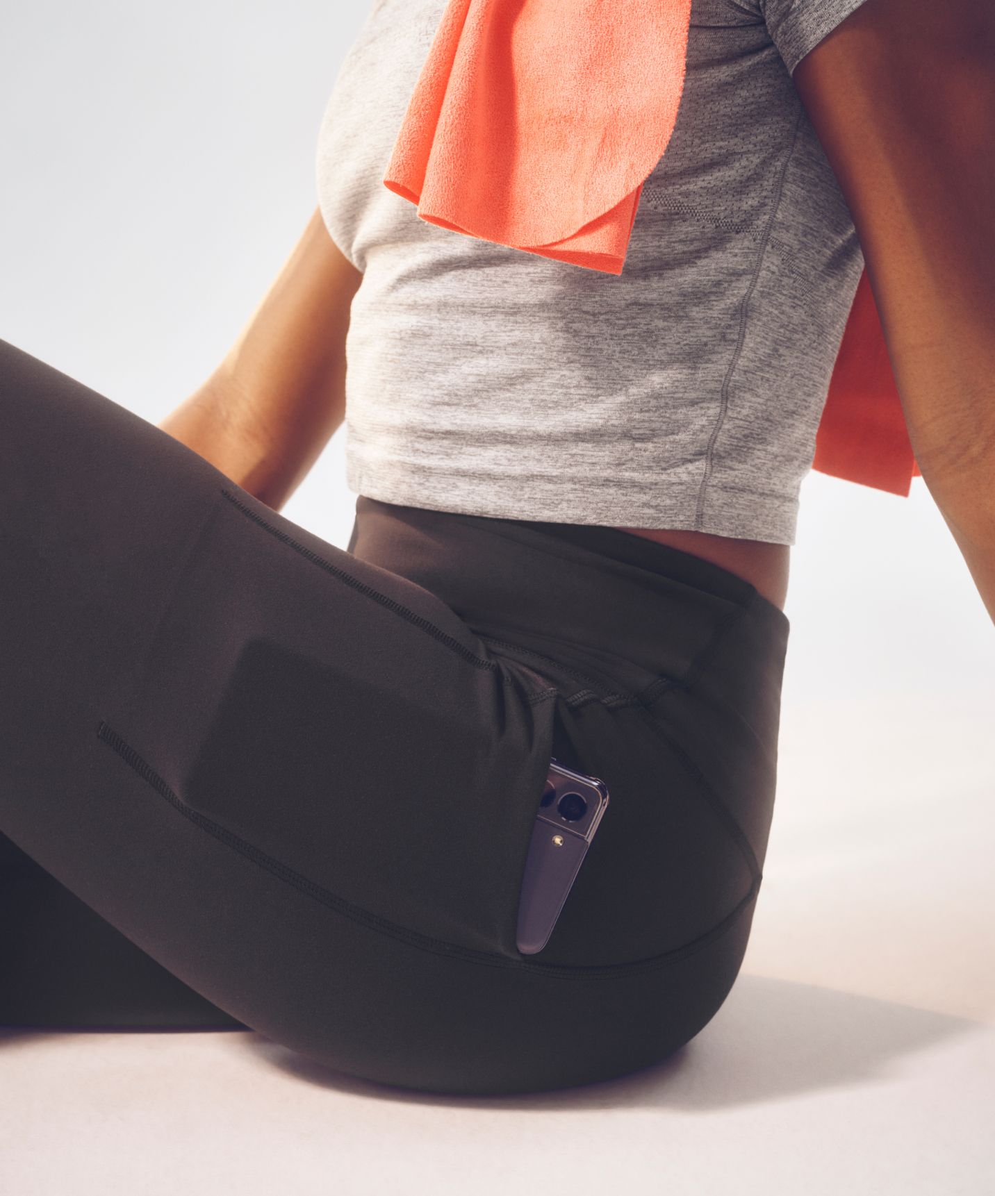 【未使用】ルルレモン Wunder Train HR Crop 23（size2 lululemon Wunder Train High-Rise Crop 23