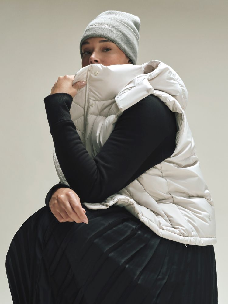 T*能様 極美品:lululemon Wunder Puff Cropped V Lululemon Wunder Puff Cropped Vest - Garnet / Deep Luxe