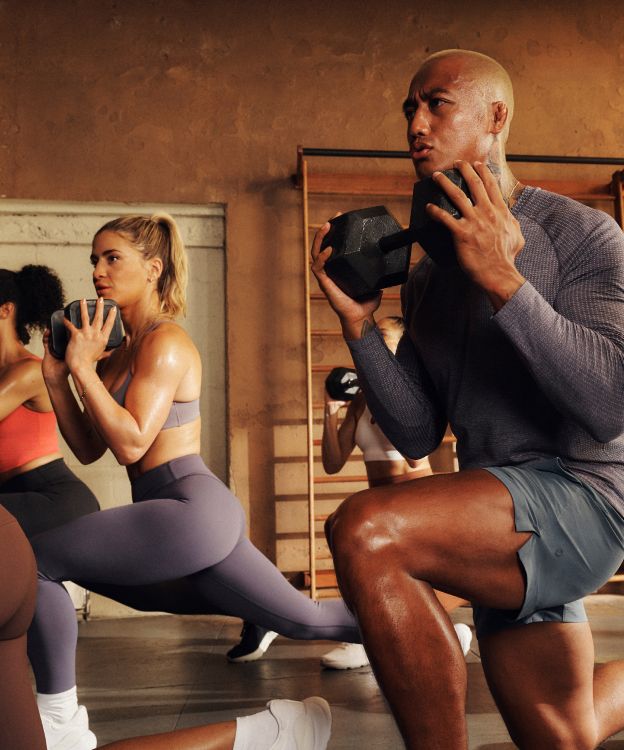 Lululemon workout clothes top