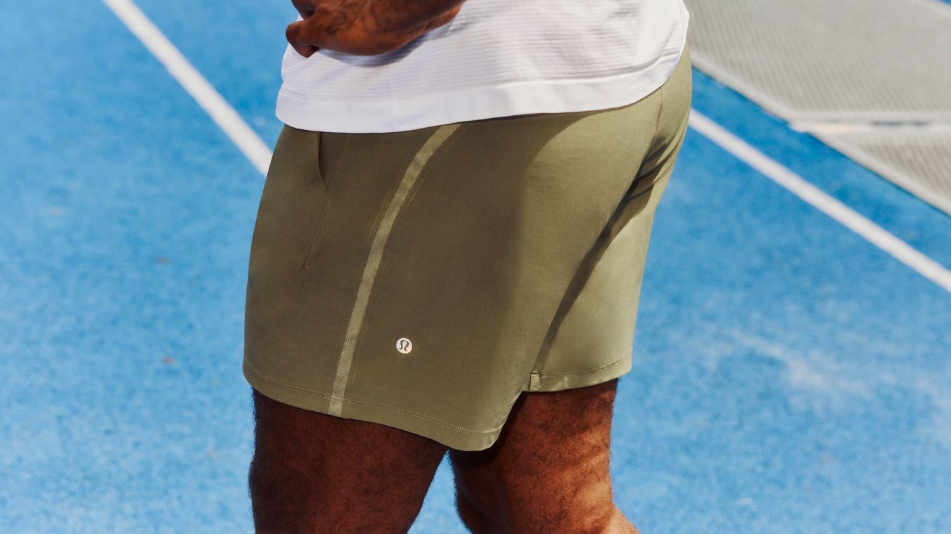 お取り置き　トリースポーツ　 　ルルレモン　FILA　lija ダウンベスト