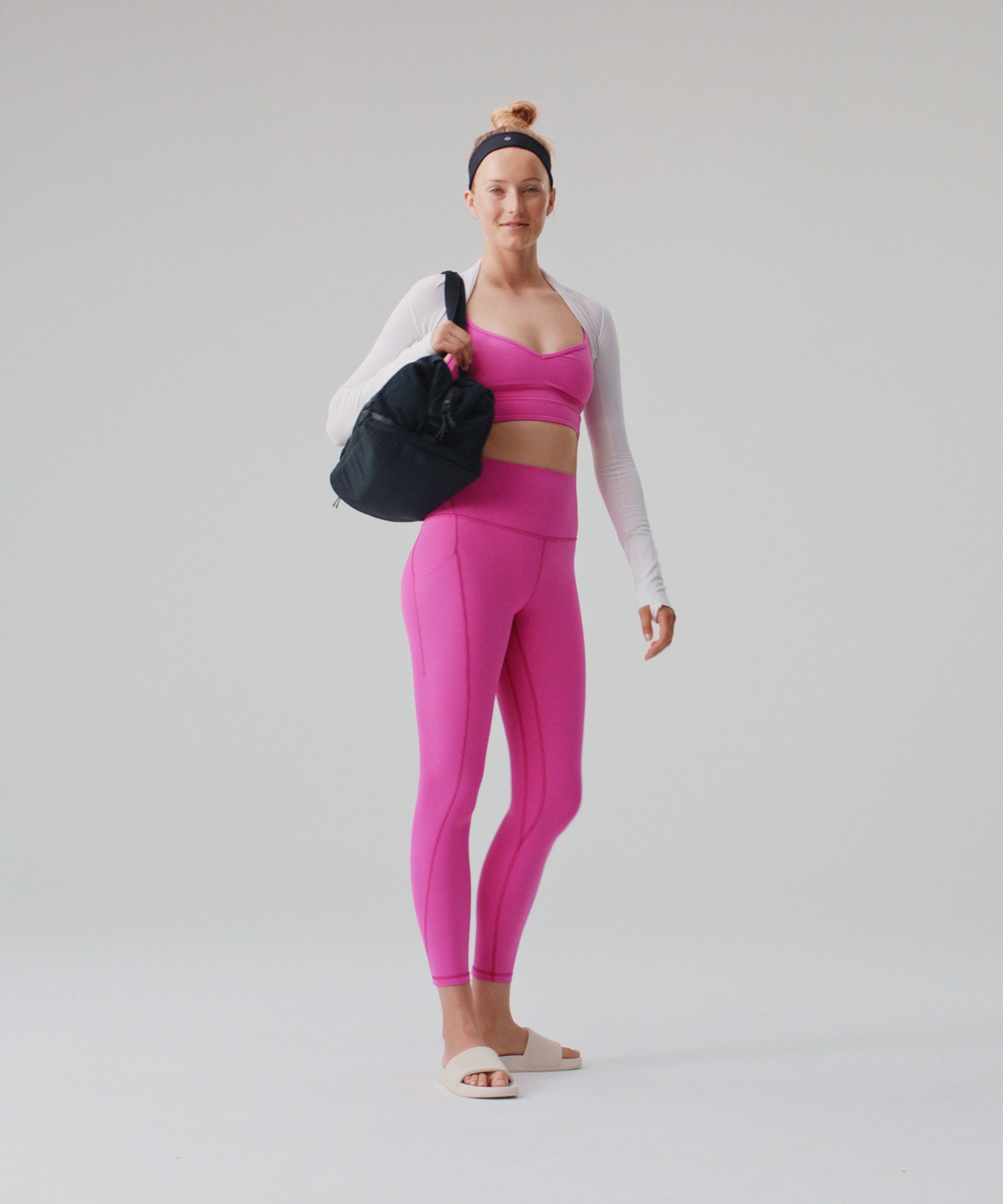 lululemon Align&trade; Hose mit hohem Bund und Taschen 71&nbsp;cm video preview
