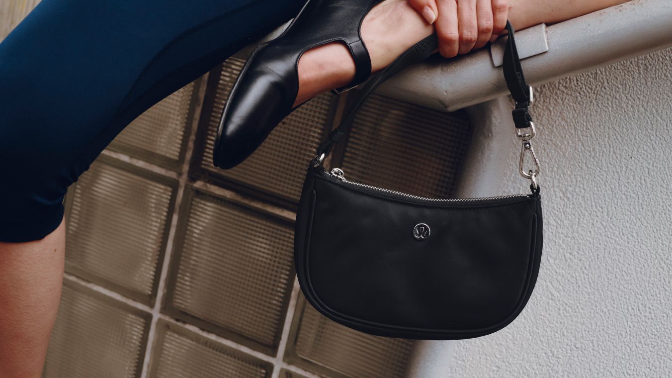Find A Store Nearby | lululemon
