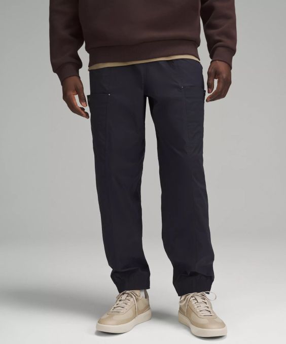 Lightweight Cargo Pocket Jogger