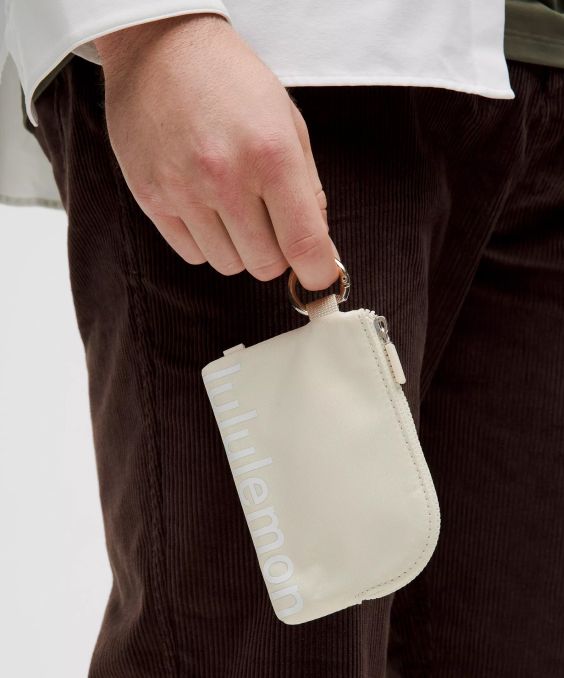 Clippable Card Pouch