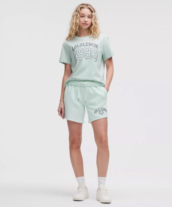 Scuba Mid-Rise Oversized Short 7 Graphic Mint Breeze