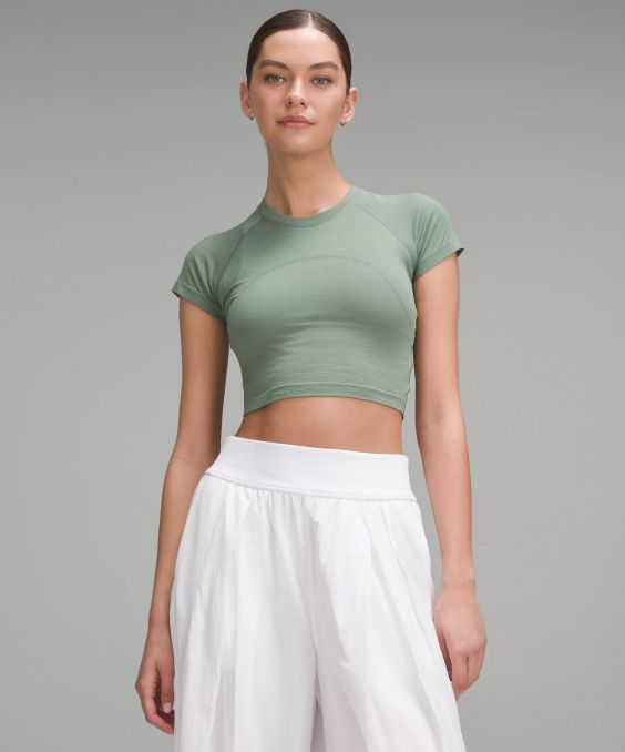 Swiftly tech cropped short sleeve 2.0